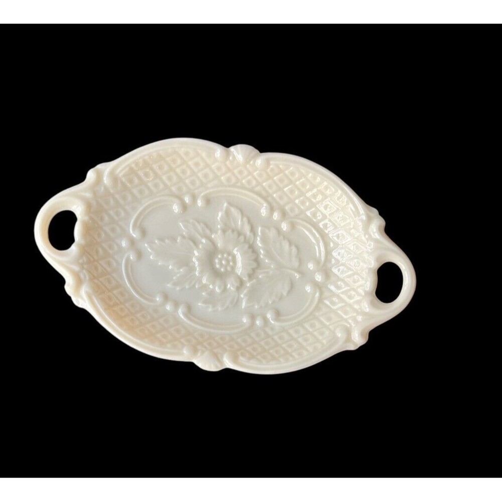 Vintage Lenox Trinket/soap Dish Ivory Made in USA 5.75 x 3.5 inches